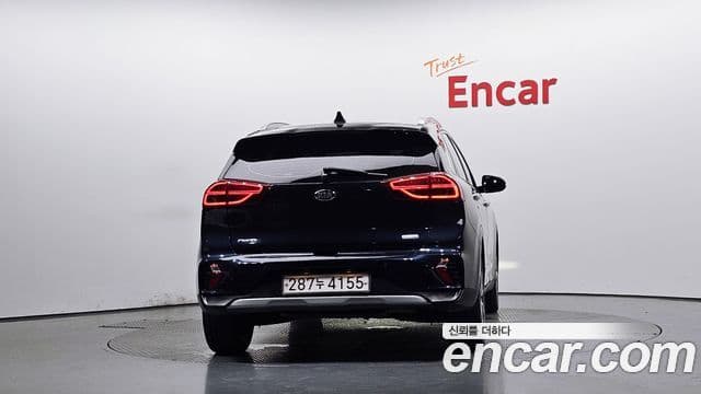 Kia Niro 2019 — Фото 4/20