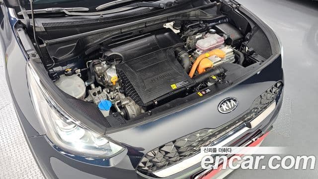Kia Niro 2019 — Фото 6/20