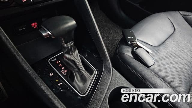 Kia Niro 2019 — Фото 9/20