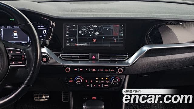 Kia Niro 2019 — Фото 14/20