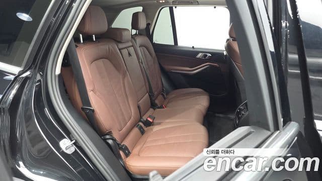 BMW X5 2022 — фото 11 из 20