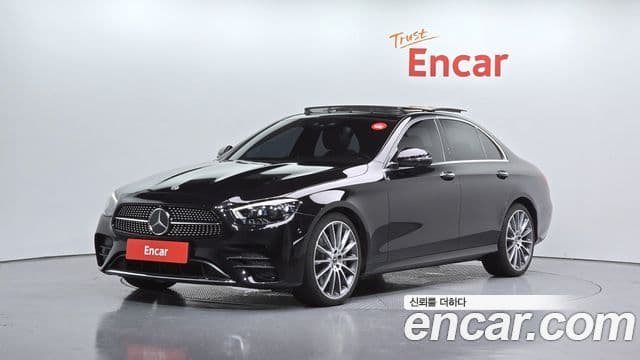 Mercedes-Benz E-Class 2022 — Фото 1/20