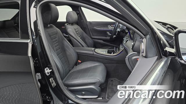 Mercedes-Benz E-Class 2022 — Фото 11/20