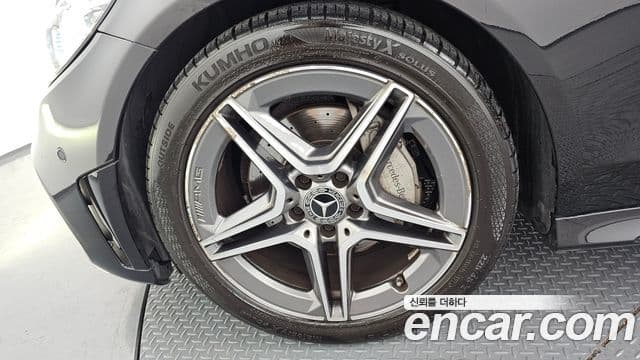 Mercedes-Benz C-Class 2020 — ფოტო 5/20