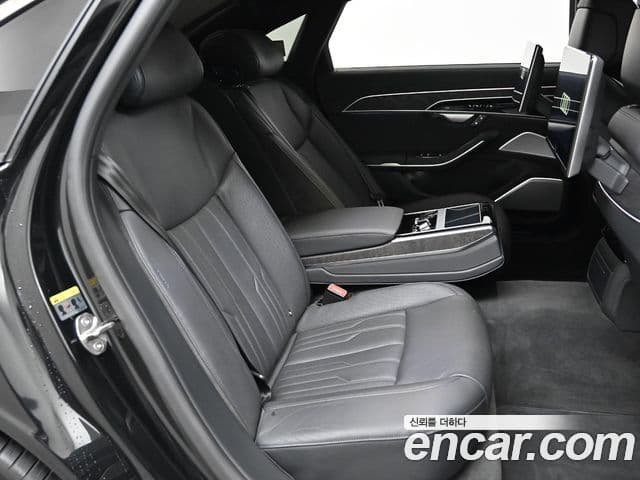 Audi A8 2023 — ფოტო 12/20