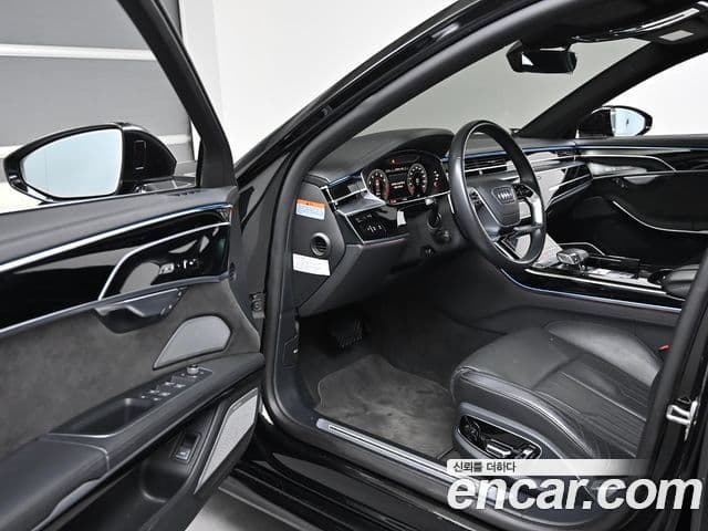 Audi A8 2021 — ფოტო 11/20