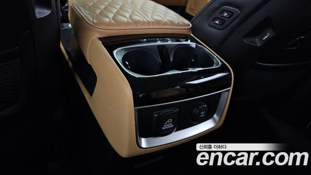 Kia Carnival 2020 — Şəkil 18/20