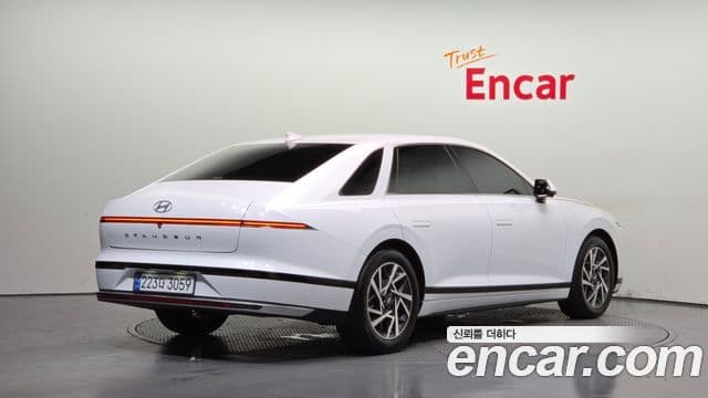 Hyundai Grandeur 2022 — Şəkil 2/20