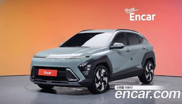 Hyundai Kona 2023 — Фото 1/20