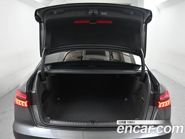 Audi S6 2022 — Photo 7/20