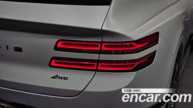 Genesis GV80 2020 — Photo 18/32