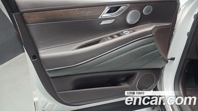 Genesis GV80 2020 — Photo 12/32