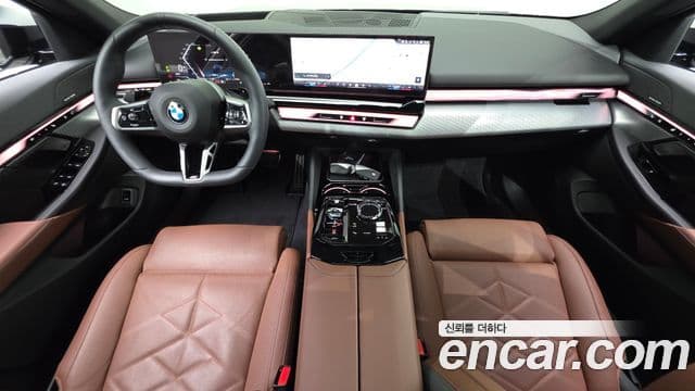 BMW 5 Series 2025 — ფოტო 7/20