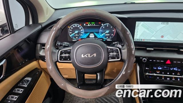 Kia Carnival 2021 — Фото 13/20