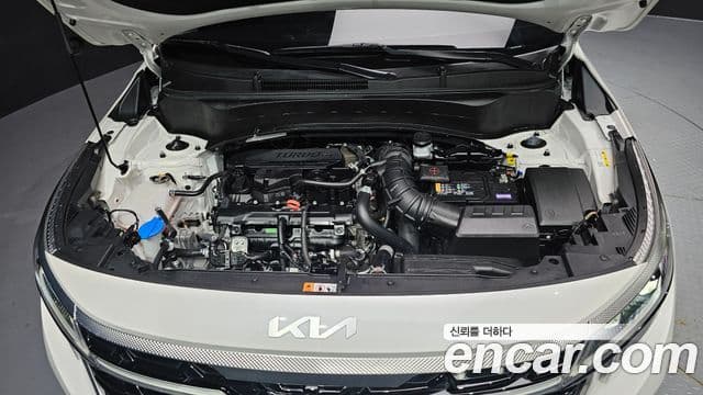 Kia Seltos 2025 — Şəkil 6/20