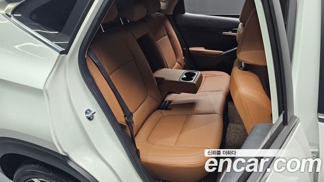 Kia Seltos 2025 — Şəkil 12/20