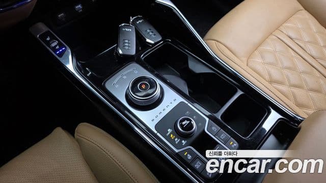 Kia Sorento 2023 — ფოტო 9/20