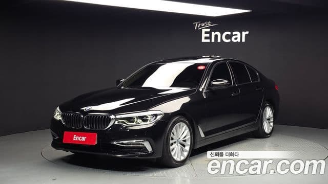 BMW 5 Series 2018 — ფოტო 1/20