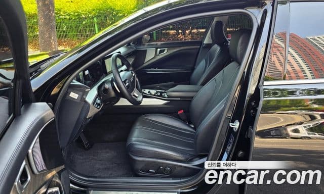 Kia K8 2022 — Şəkil 16/20