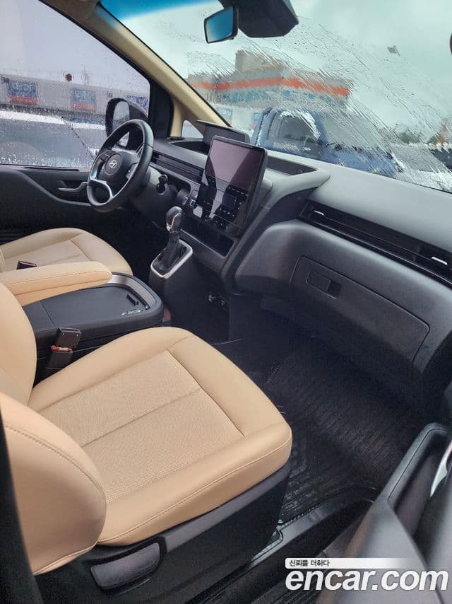 Hyundai Staria 2024 — ფოტო 4/20