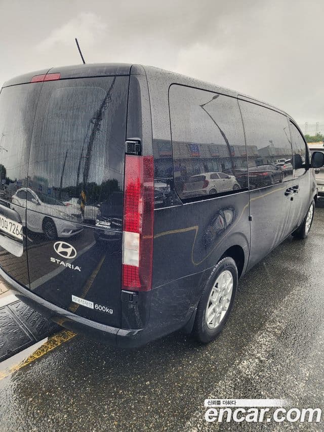 Hyundai Staria 2024 — ფოტო 10/20