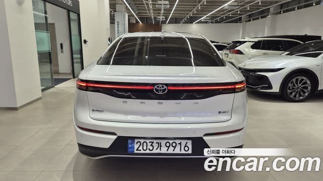 Toyota Crown Crossover 2024 — Şəkil 3/17