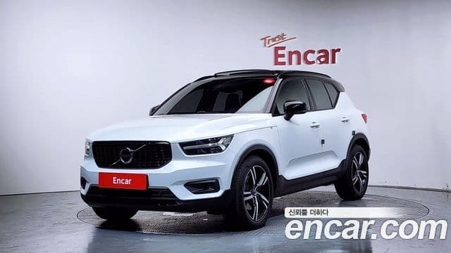 Volvo XC40 2020 — Şəkil 1/20