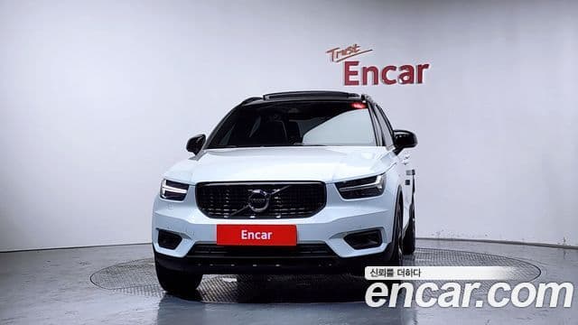 Volvo XC40 2020 — Şəkil 3/20