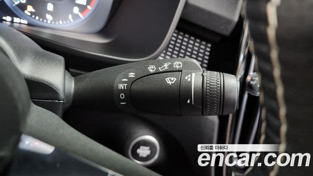 Volvo XC40 2020 — Şəkil 16/20
