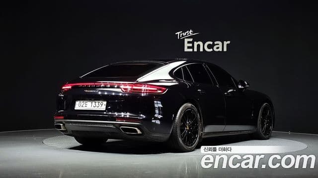 Porsche Panamera 2018 — Фото 2/20