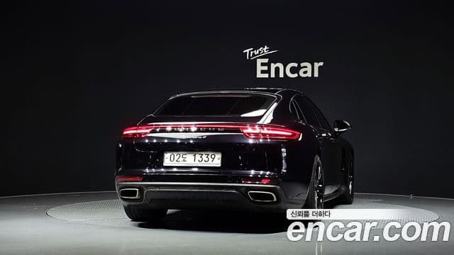 Porsche Panamera 2018 — Фото 4/20