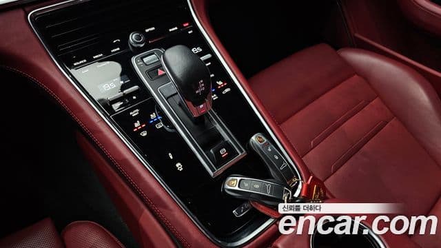 Porsche Panamera 2018 — Фото 9/20