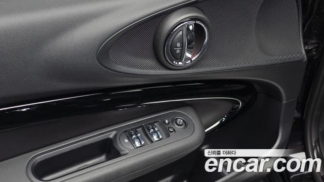Mini Cooper Clubman 2021 — Şəkil 19/20