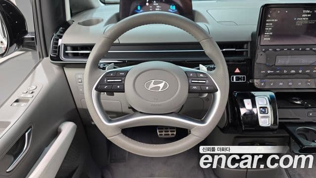 Hyundai Staria 2025 — Фото 14/20