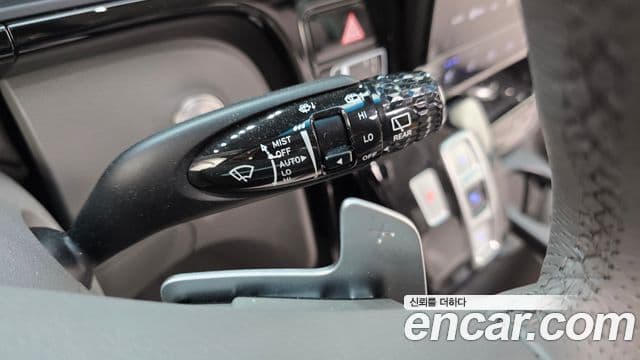 Hyundai Staria 2025 — Фото 17/20