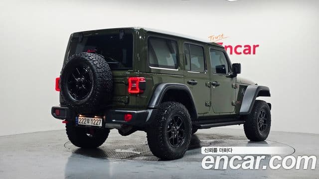 Jeep Wrangler 2024 — ფოტო 2/20