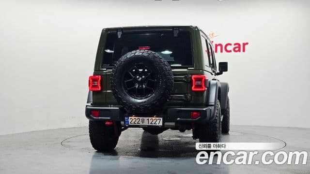 Jeep Wrangler 2024 — ფოტო 4/20