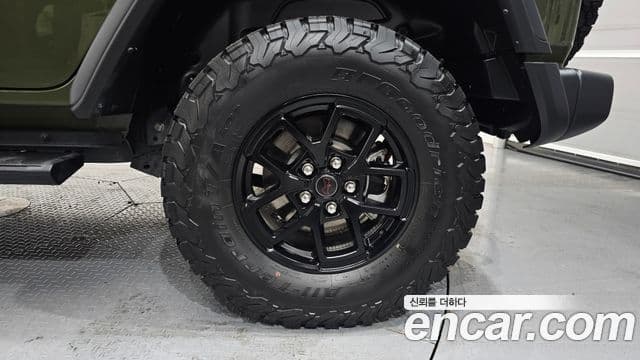 Jeep Wrangler 2024 — Photo 21/31