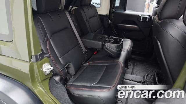 Jeep Wrangler 2024 — Photo 20/31