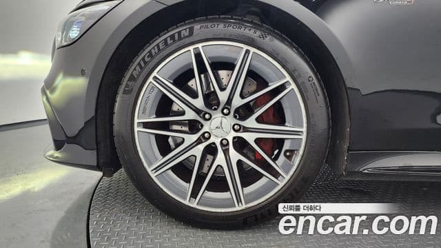 Mercedes-Benz AMG GT 2023 — ფოტო 5/20