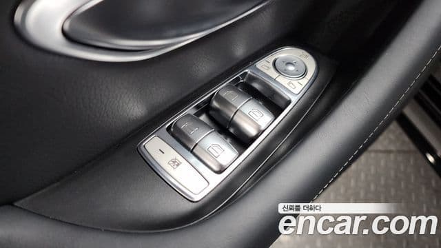 Mercedes-Benz AMG GT 2023 — Photo 30/33