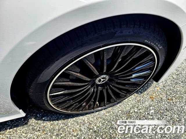Mercedes-Benz E-Class 2025 — ფოტო 4/20