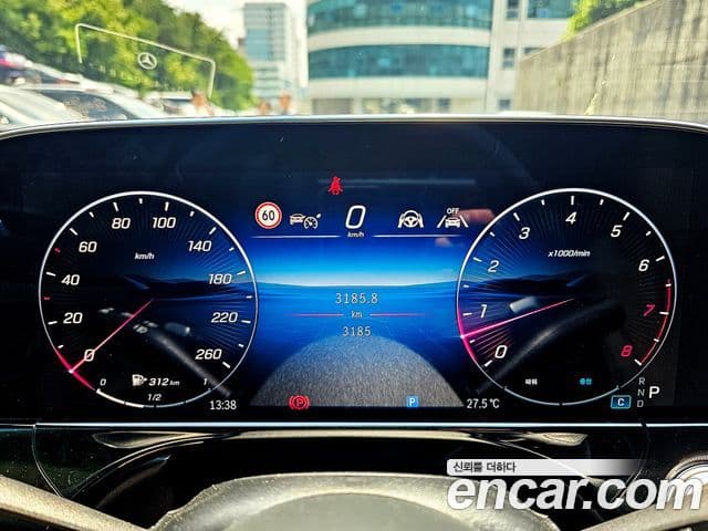 Mercedes-Benz E-Class 2025 — ფოტო 10/20