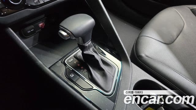 Kia Niro 2020 — Şəkil 9/20