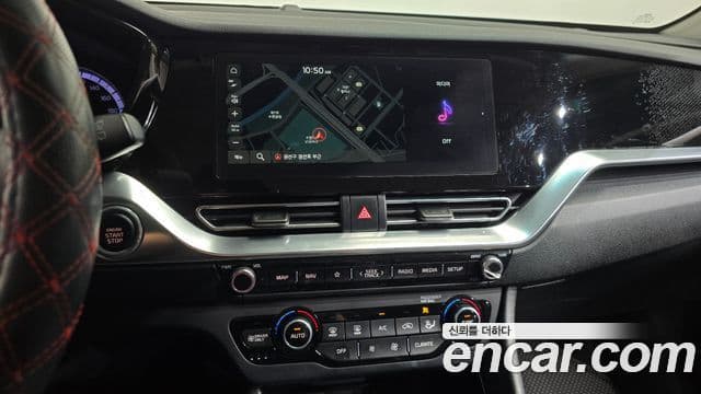 Kia Niro 2020 — Şəkil 13/20