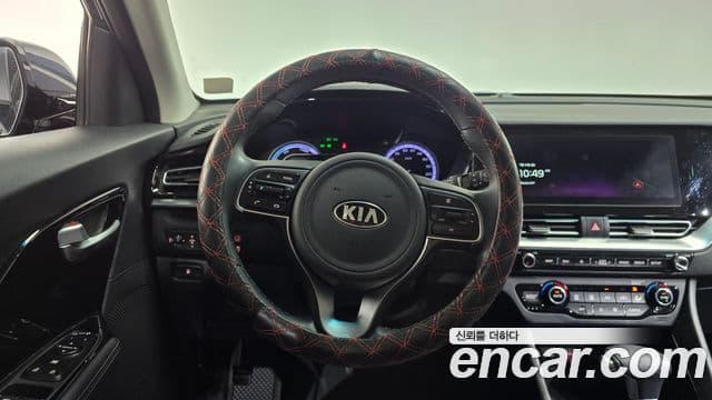 Kia Niro 2020 — Şəkil 14/20