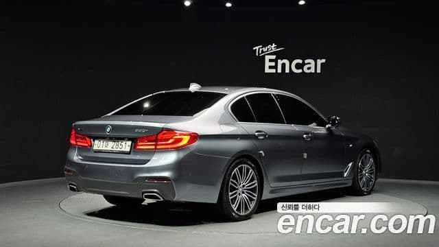 BMW 5 Series 2019 — Şəkil 2/20