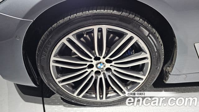 BMW 5 Series 2019 — Şəkil 5/20