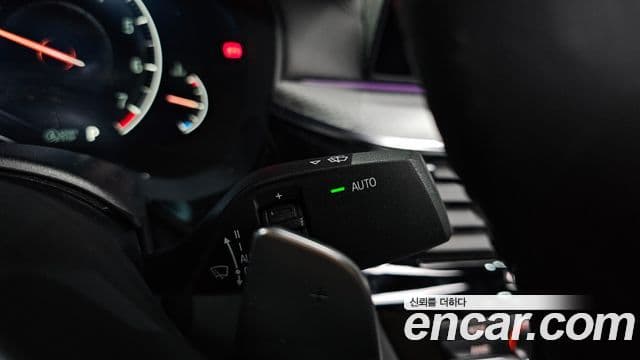 BMW 5 Series 2019 — Şəkil 17/20