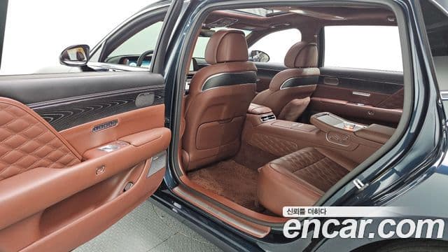 Genesis G90 2022 — Şəkil 27/33